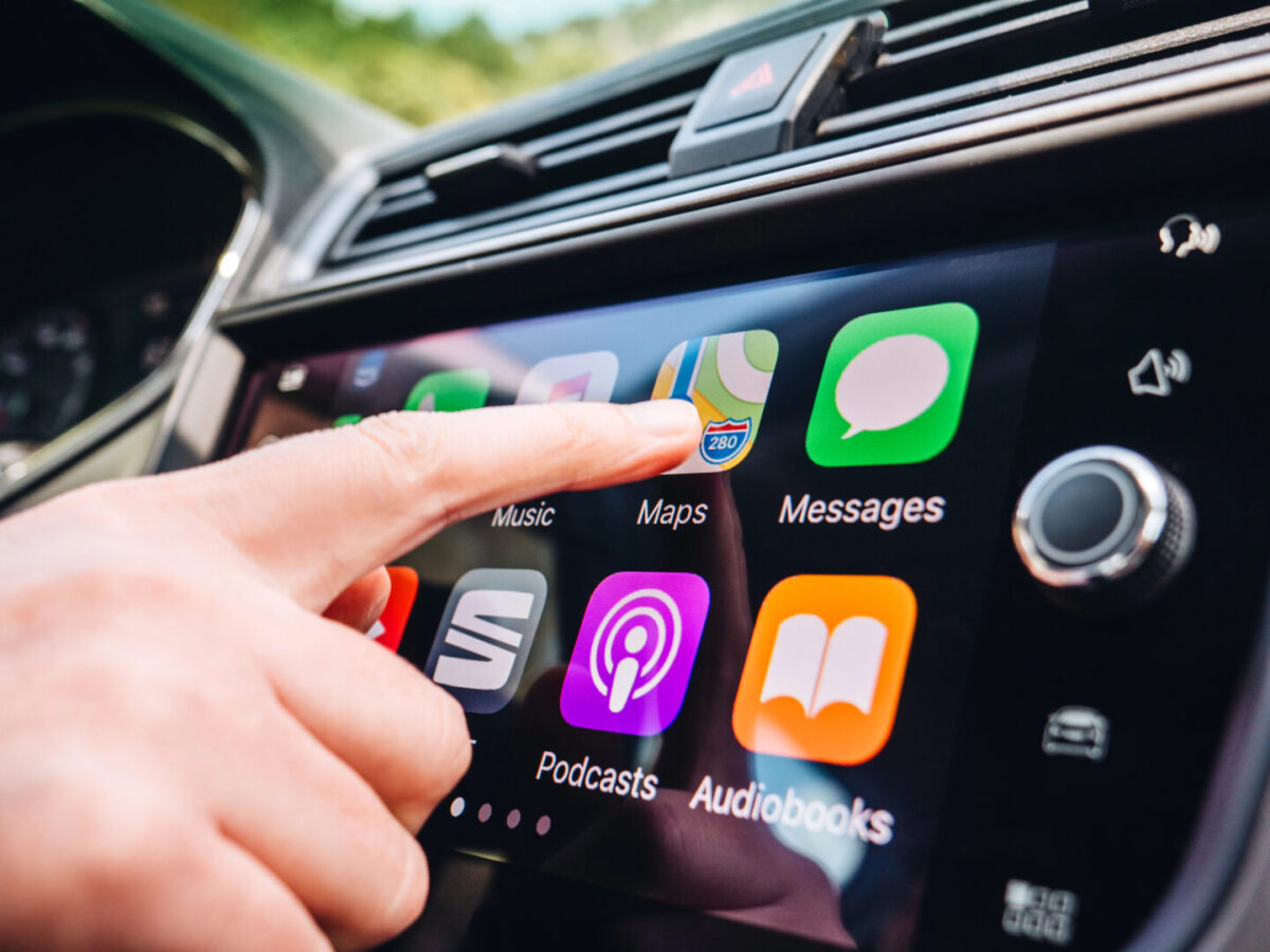 Објавена е WhatsApp апликацијата за Apple CarPlay