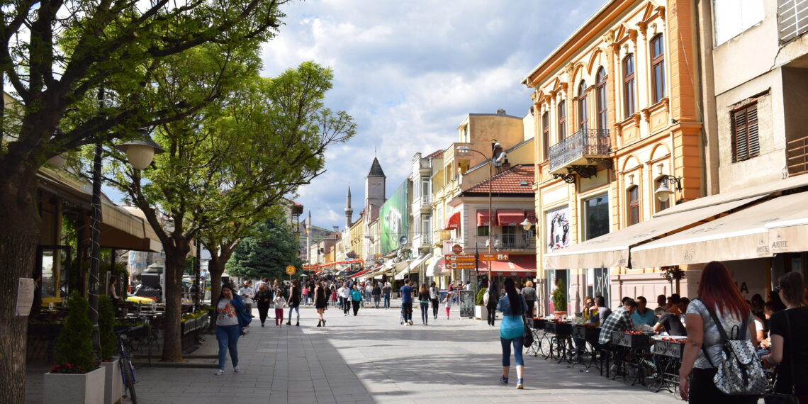 Општина Битола инвестира во младински идеи: отворен повик за проекти