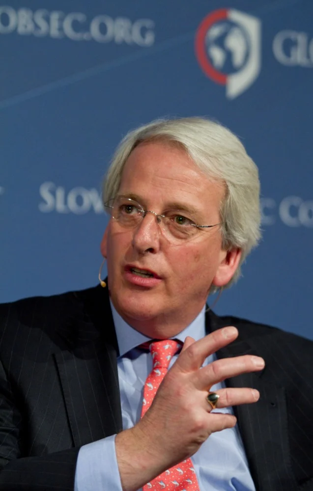 Поранешен амбасадор на САД во НАТО: Војната со Иран е стратешка грешка од историски размери