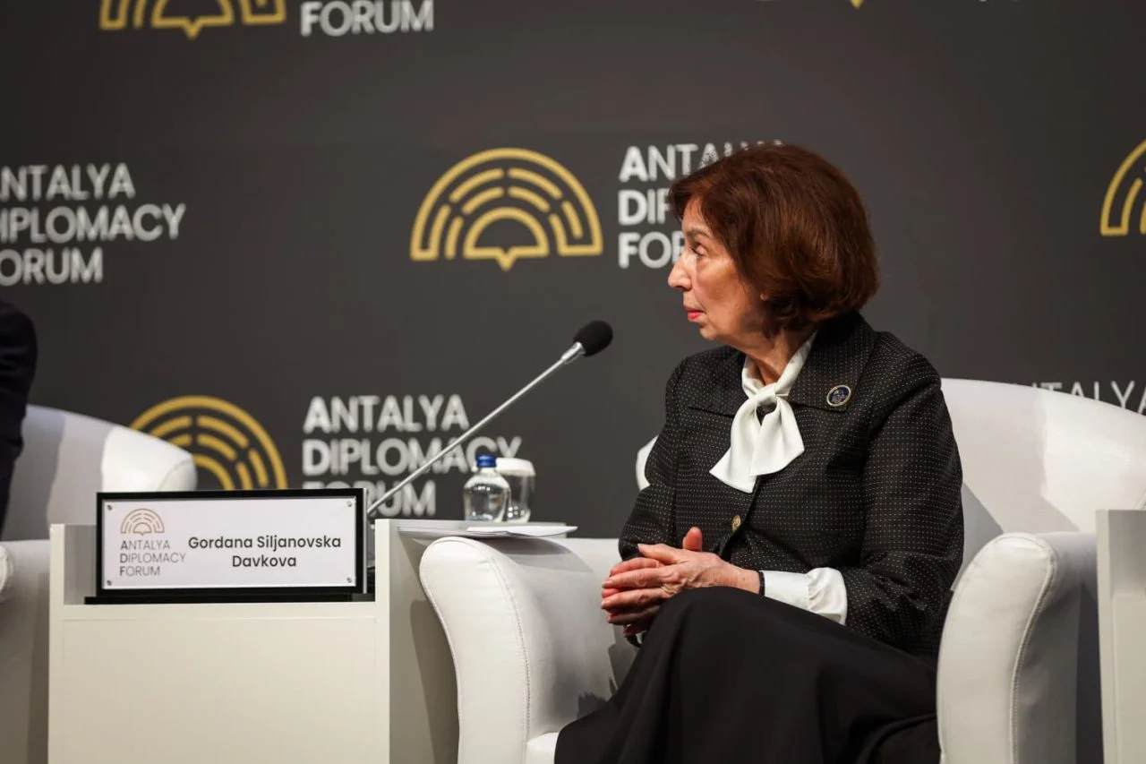 Сиљановска-Давкова во Анталија: Потребна е длабока реформа на ОН и на Европската Унија