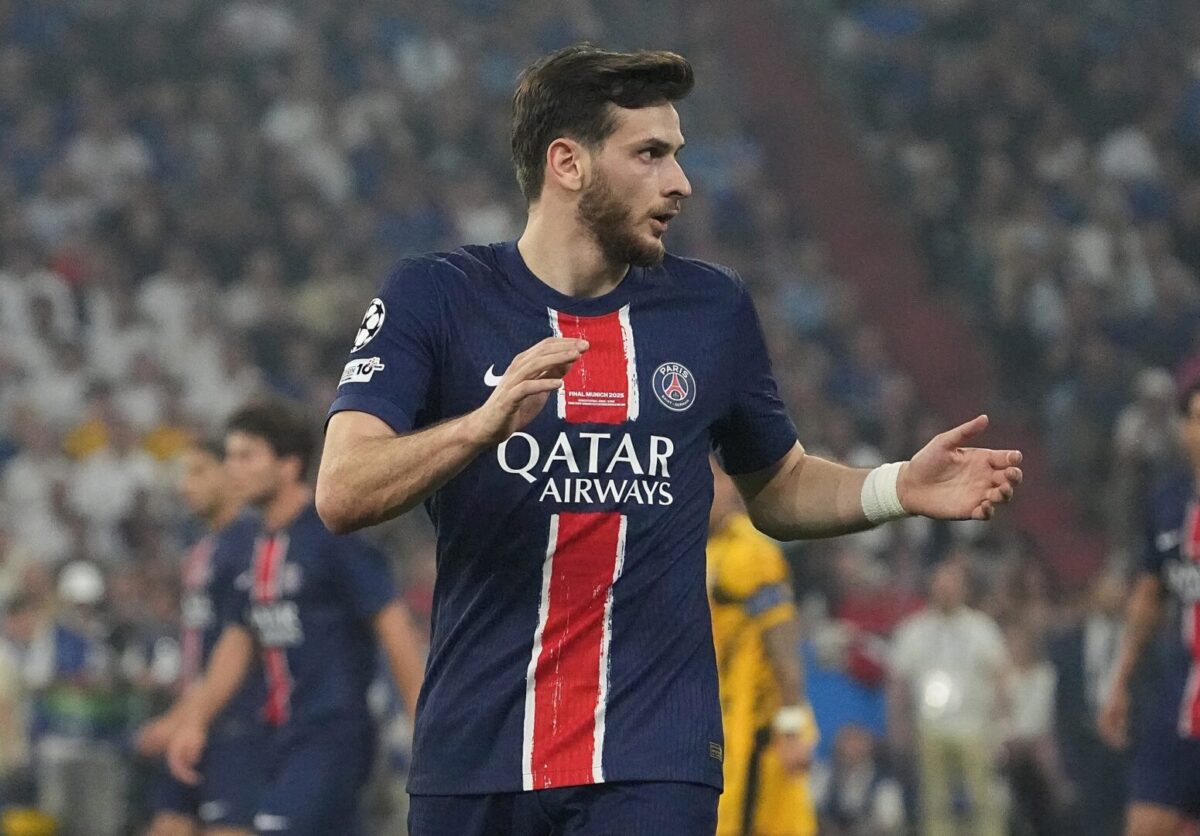 Хвича е среќен во Париз, нема намера да се сели во Арсенал