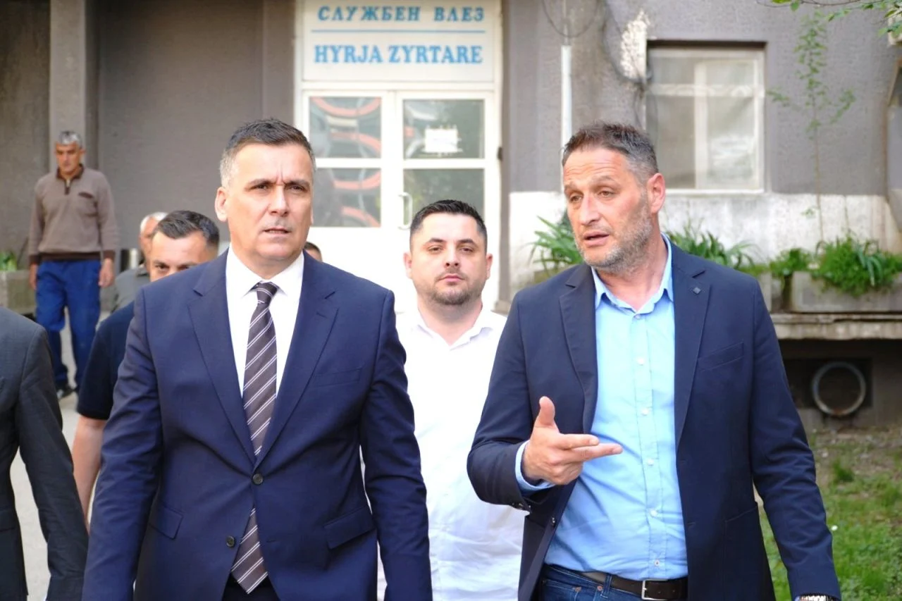 Хоџа најави еколошки систем за греење во Тетовската клиника