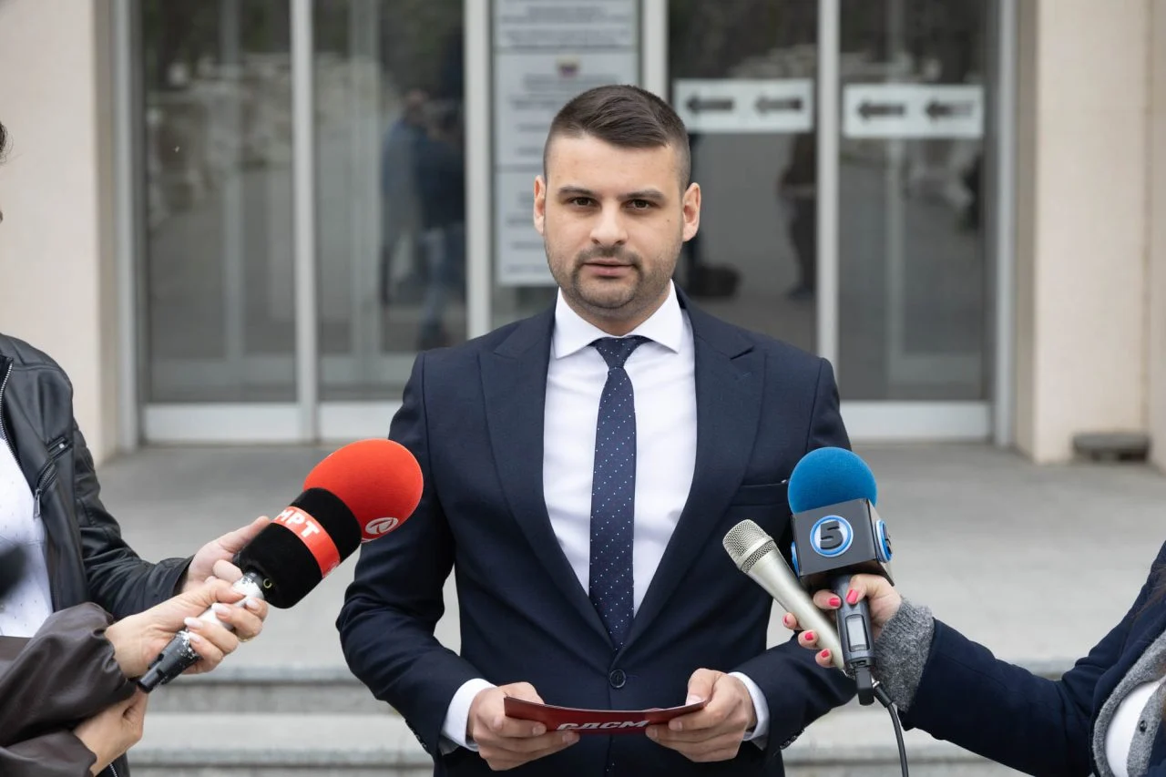 „ВМРО-ОКГ ангажирала Black Cube за следење на опозицијата: Дури и погреб се користи за политичка кампања“, велат од СДСМ