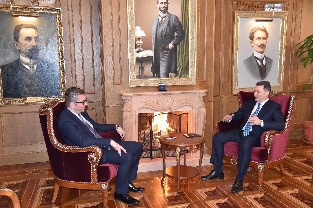 „Владата на Мицкоски му отвора пат за бегство на Груевски“, велат од СДСМ