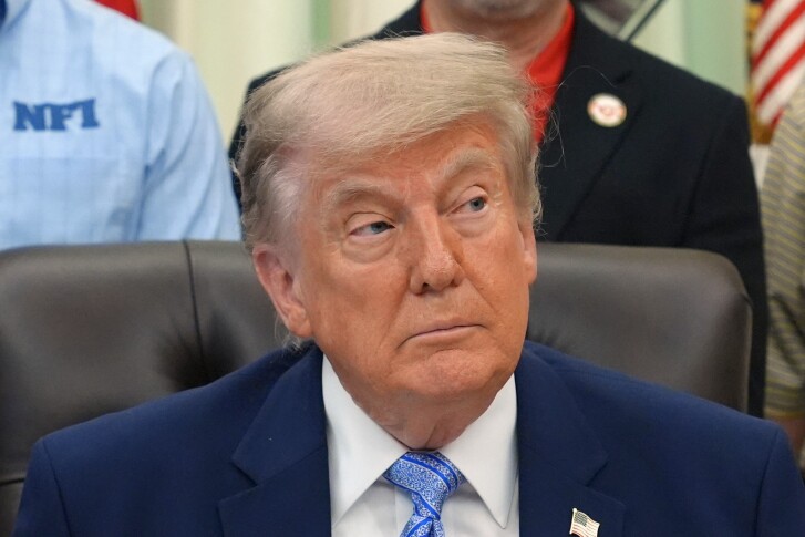 Доналд Трамп повторно хит на интернетот: „Ќе се обидам да дојдам на свадбата на син ми, го познавам долго