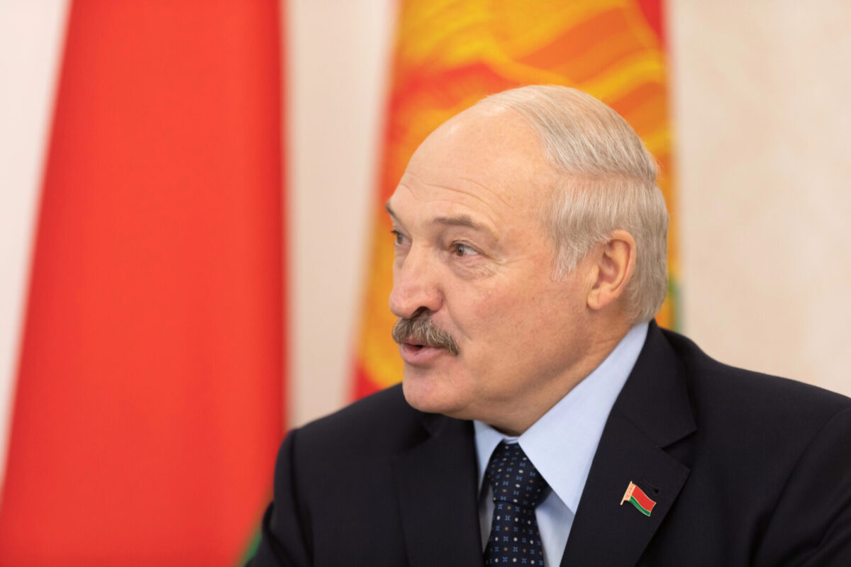 Лукашенко: Не реагирам на брборењата од Киев