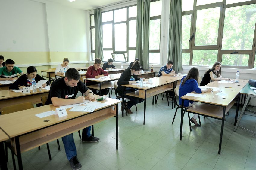 Почнува матурата за над 14.500 средношколци: Државна, стручна и уметничка проверка на знаењето