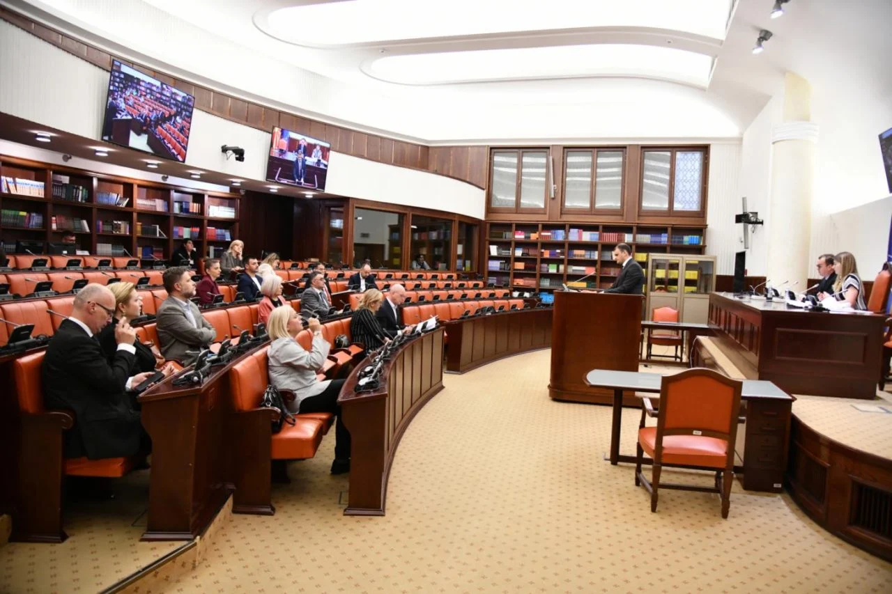 Предлог-законот за парнична постапка го помина првиот собраниски филтер