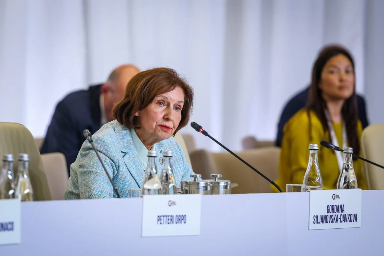 Сиљановска-Давкова на панел со Макрон и Мелони: ЕУ да ја преиспита својата политика на проширување низ призма на Западен Балкан, имајќи ја предвид безбедносната димензија