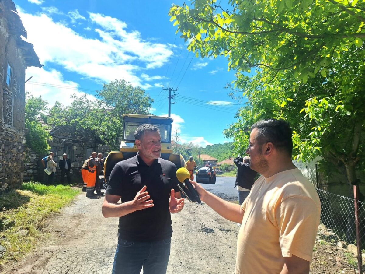 Тоневски: Започна асфалтирањето на патот до Кундино: Нов и побезбеден пат за жителите