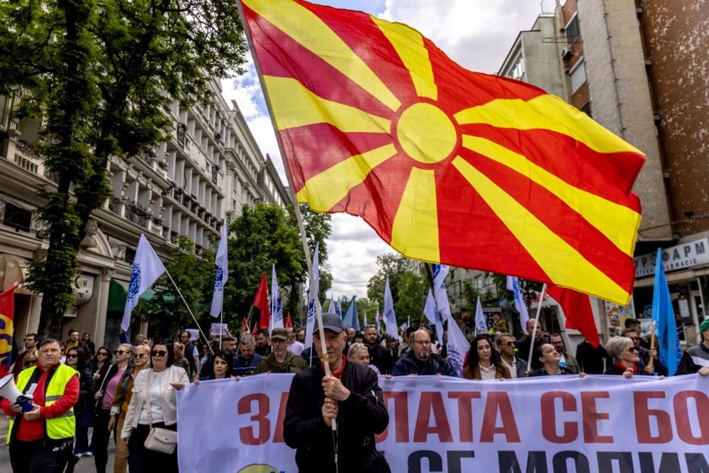 (Фотогалерија) „За плата се бориме, не се молиме“ – протест на Сојузот на синдикатите на Македонија