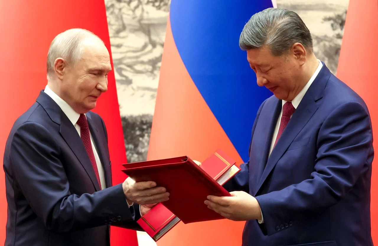Ши и Путин ја критикуваа нуклеарната политика на САД, сакаат поправедно глобално управување
