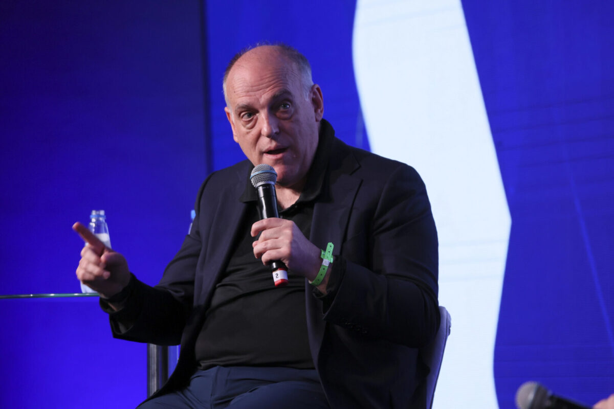„Претседателот на Реал секогаш глуми дека е жртва и постојано тврди дека е прогонуван“