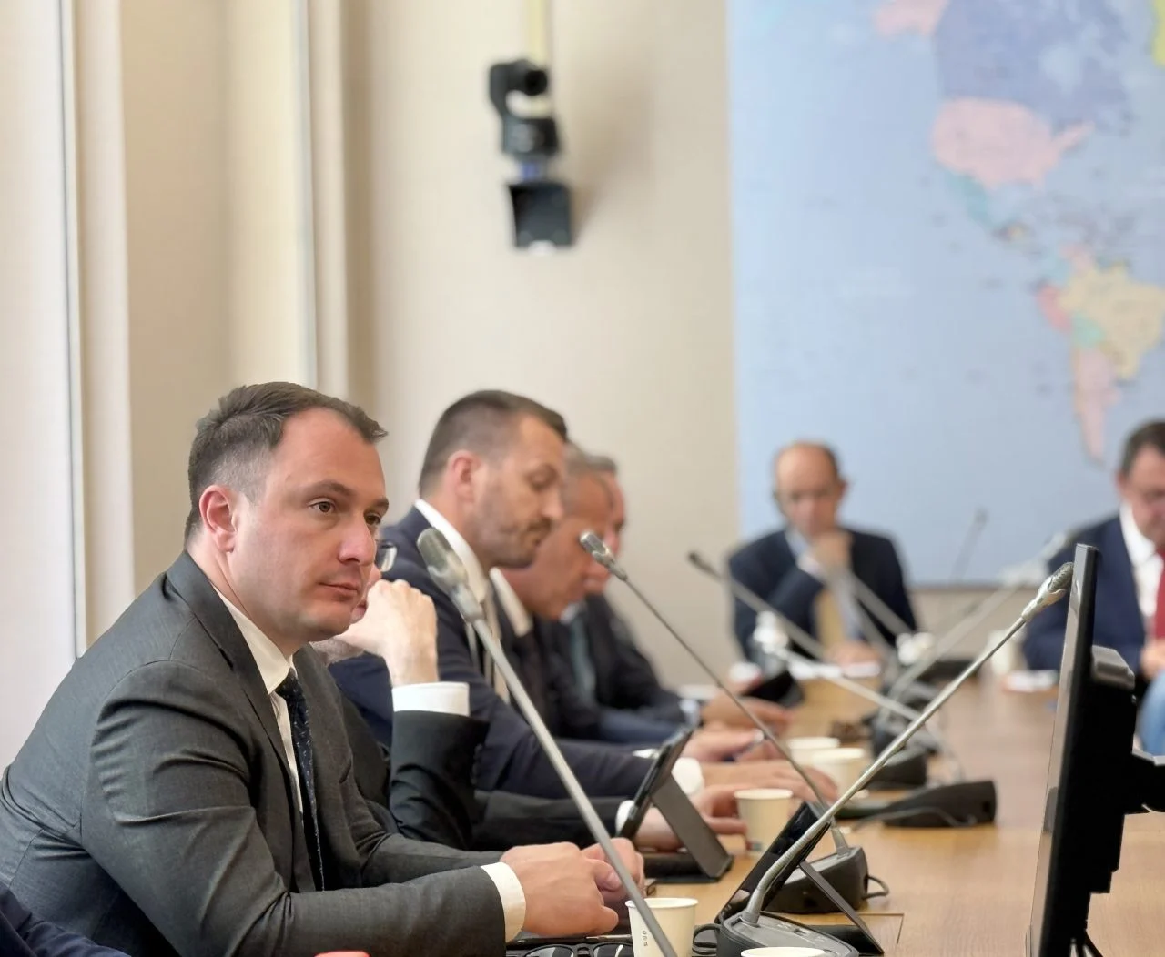 Андоновски во Париз: Балканот да се третира како прашање на стратешка предвидливост, сајбер заканите се заеднички