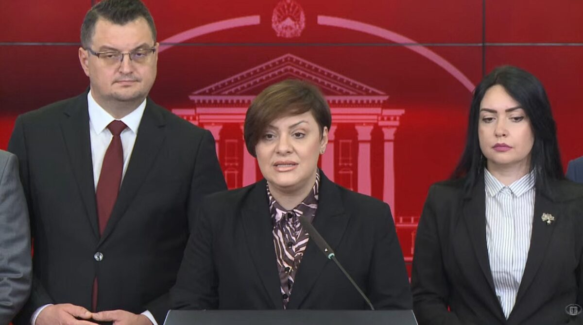 Димитриеска-Кочоска: Стабилното закрепнување на македонската економија е резултат на напорна работа и посветеност