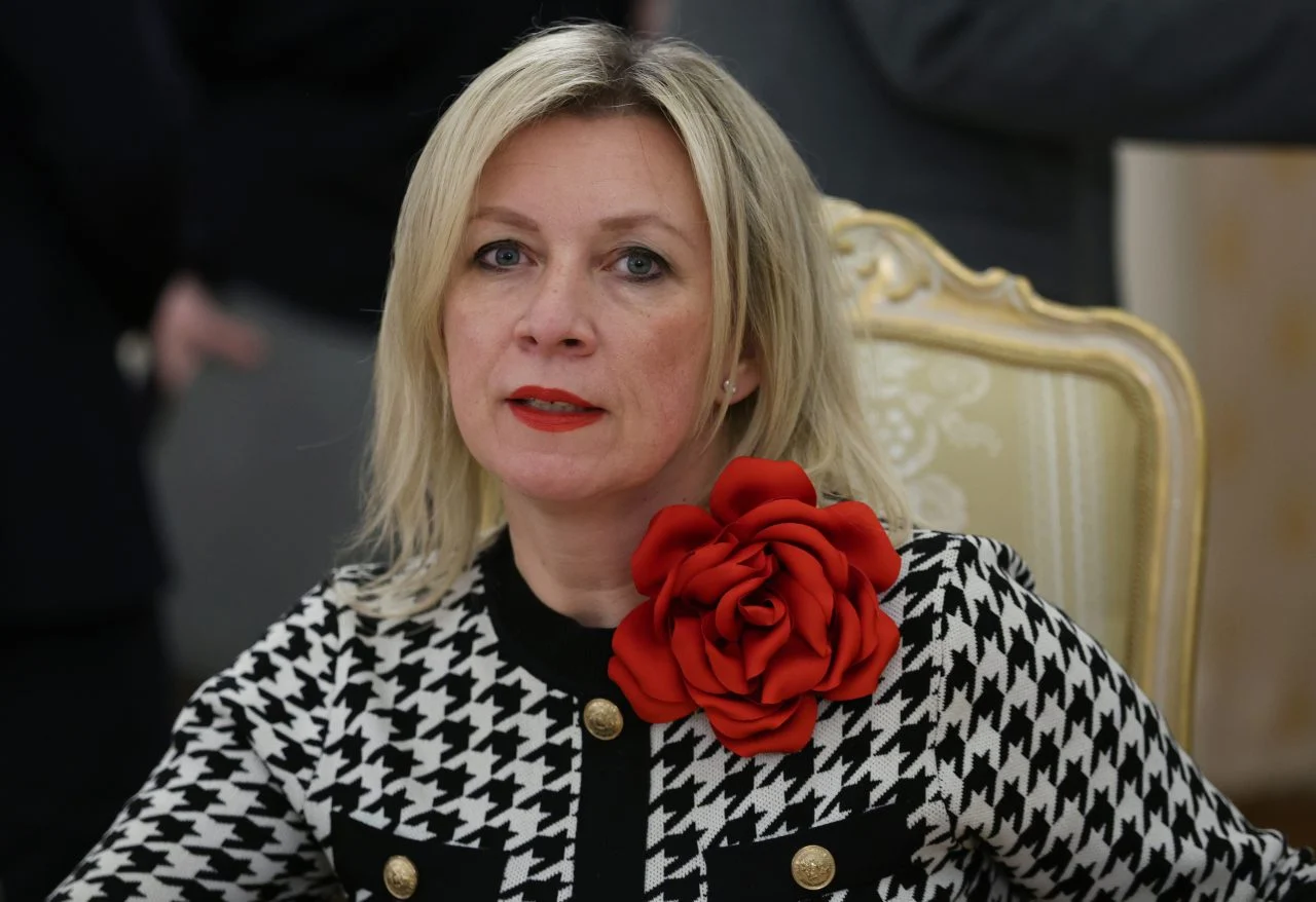 Захарова: НАТО ќе го користи Зеленски како „топче за пинг-понг“