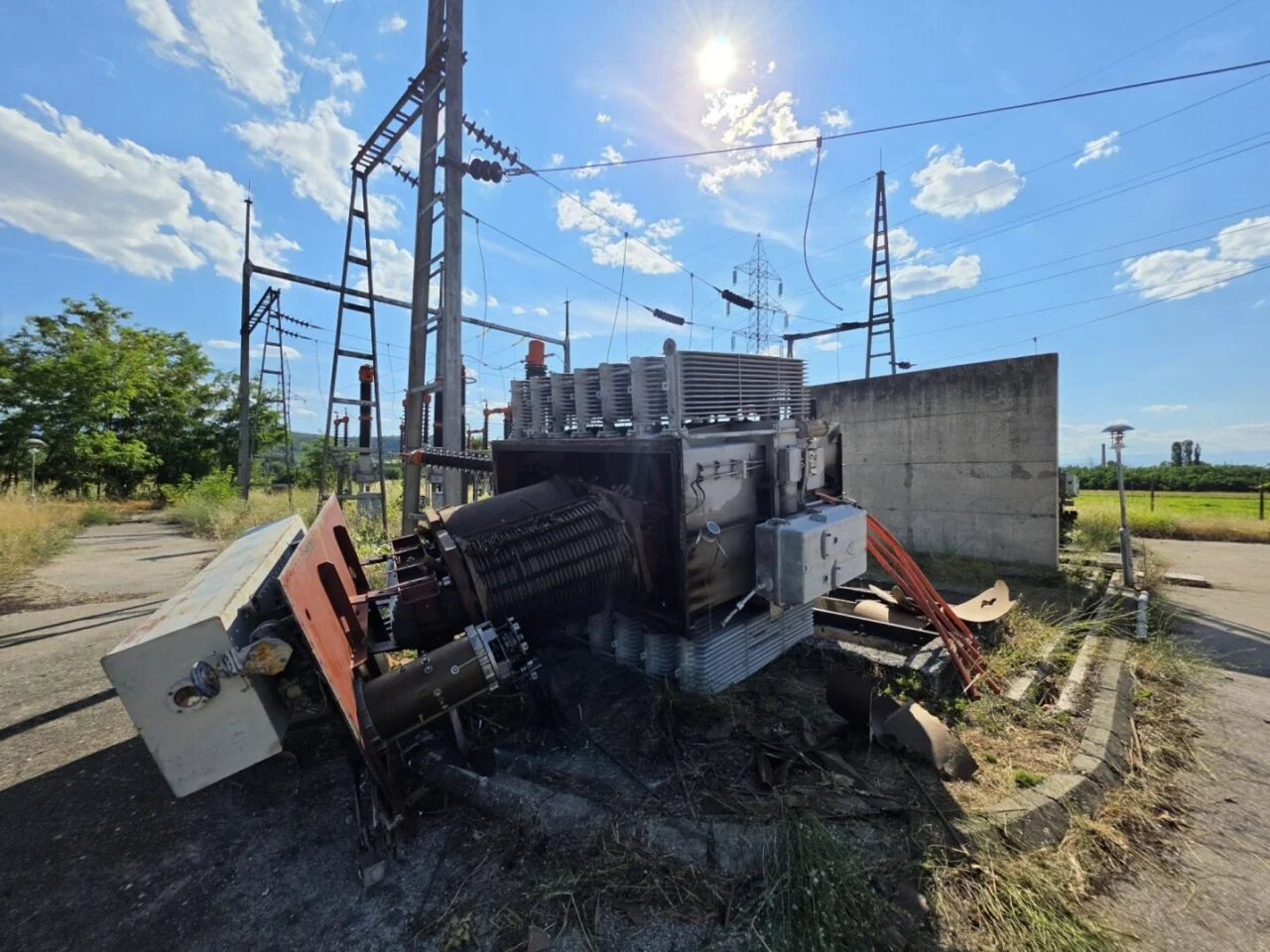 Крадци ја опустошија електровлечната подстаница во Драчево, штетата достигнува пет милиони евра