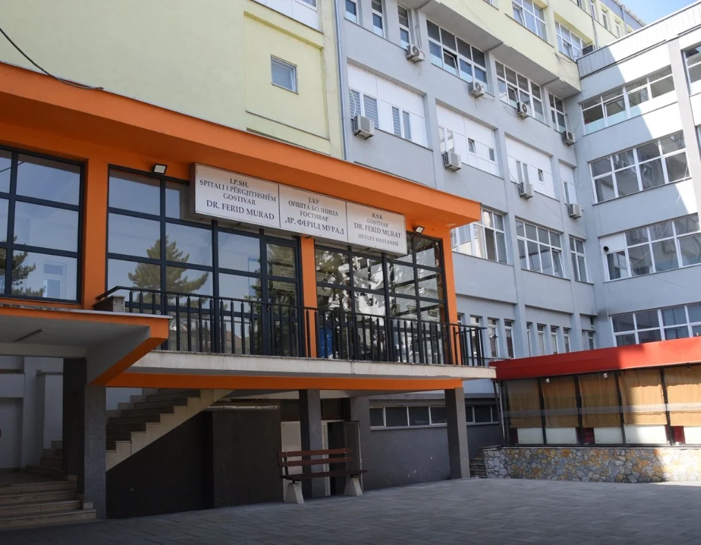 Опаѓа бројот на новозаразени во Гостивар: вчера се регистрирани 293 нови случаи, пикот бил во петокот кога помош побарале 649 луѓе