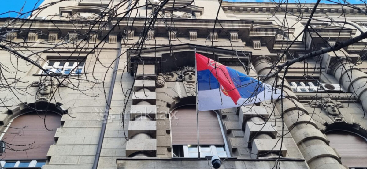 Осум членки на ЕУ се противат на продолжувањето на преговорите со Србија