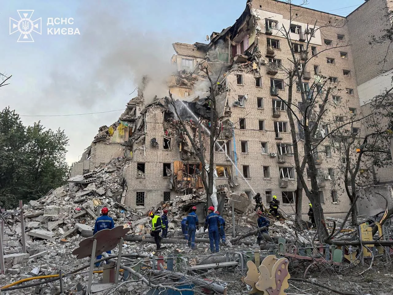 Русија го нападна Суми со пет бомби, погодена е цивилната инфраструктура