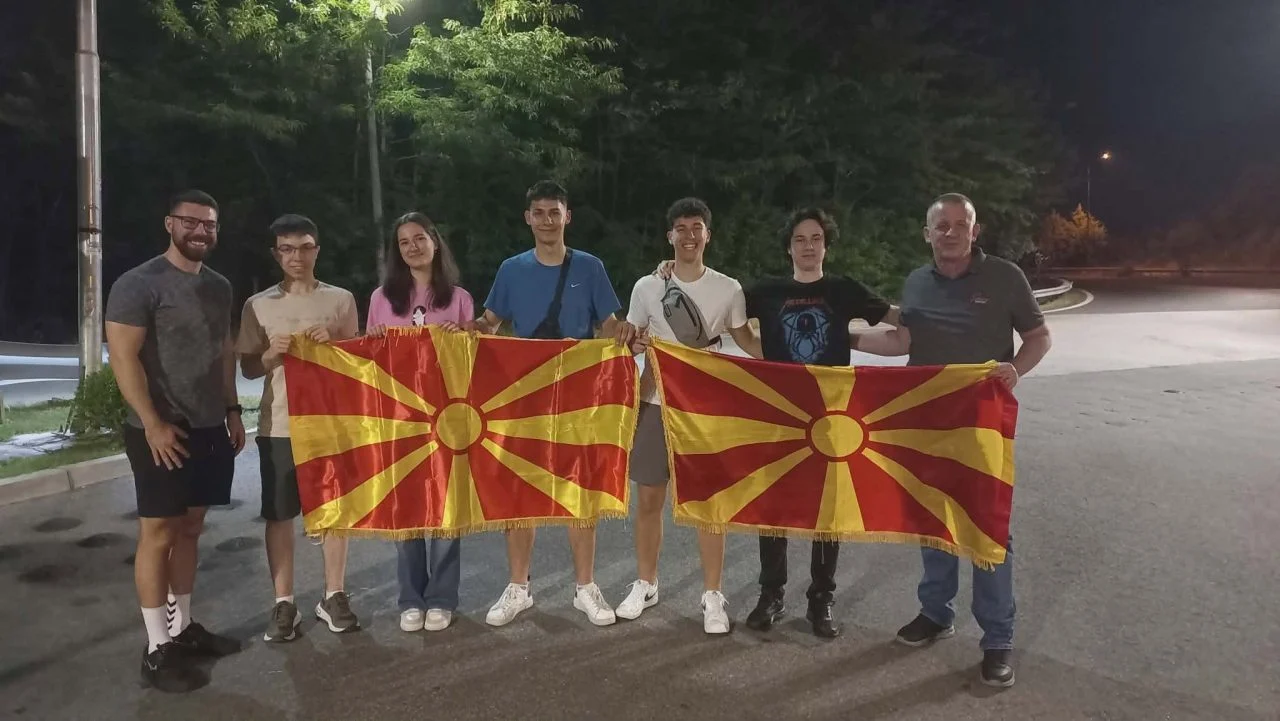 Ученици од Македонија на Меѓународна олимпијада по физика во Колумбија