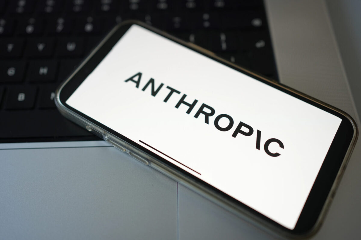 Anthropic подготвува аквизиција од шест милијарди долари: Кого купува творецот на Claude AI?