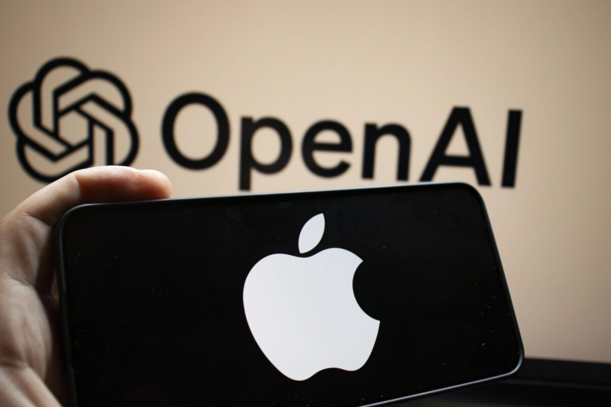 Apple го тужеше OpenAI: „Вашиот бизнис со хардвер е скапан до срж“