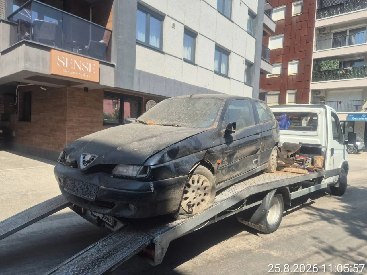 Акција за отстранување на хаварисани возила низ Карпош