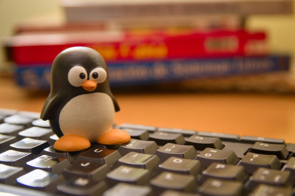 (ВИДЕО) ChatGPT конечно пристигнува на Linux: Еве кои дистрибуции се поддржани