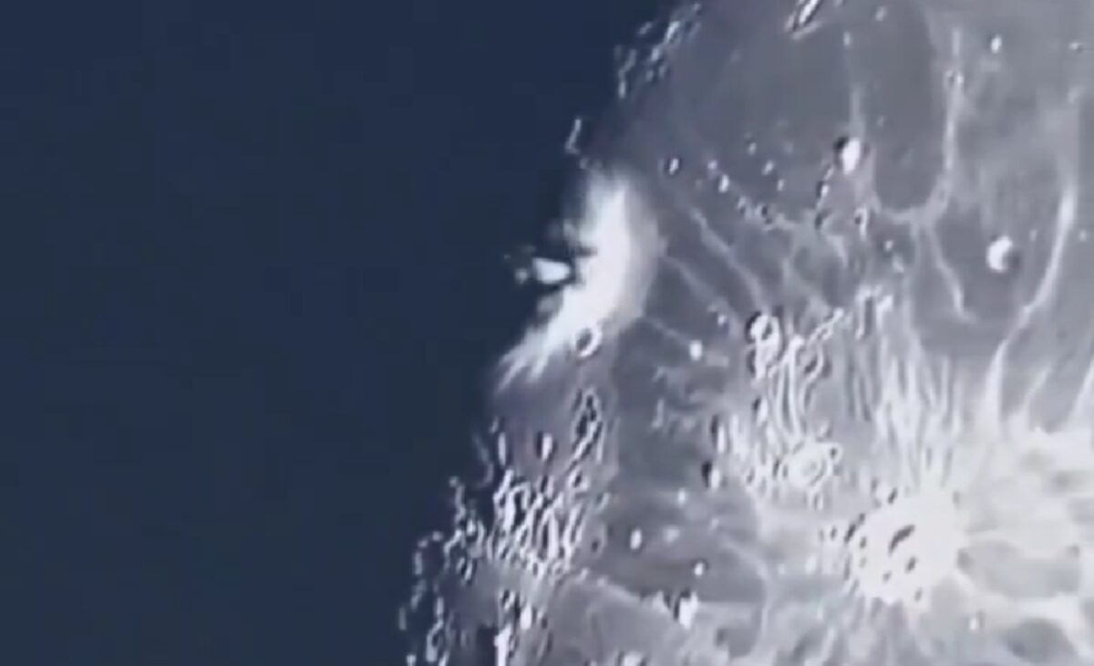 (ВИДЕО) SpaceX ракетен степен удри во Месечината со огромна брзина – научниците очекуваат нов кратер и важни сознанија
