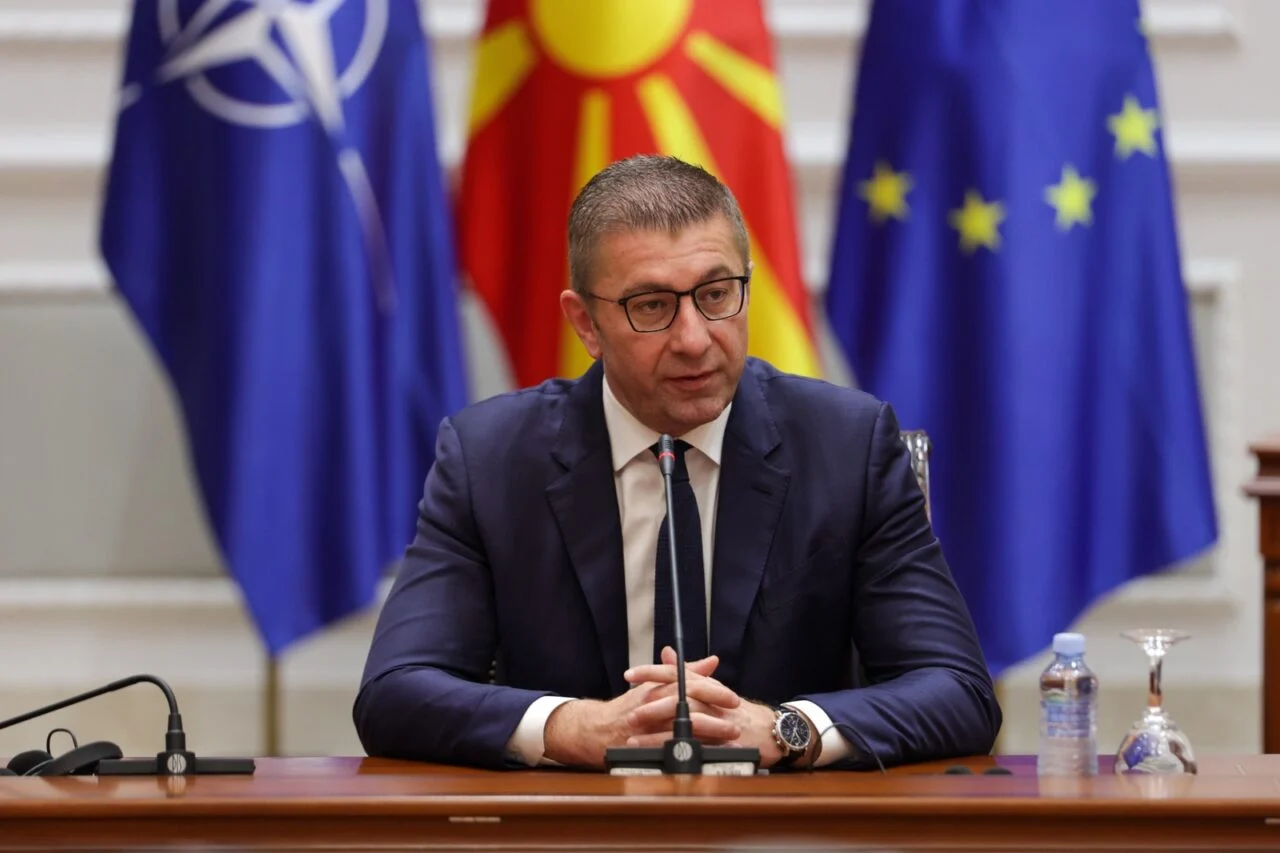 (Видео) Мицкоски: Со изградбата на интерконекторите со Грција и Србија, државата добива целосна вертикална енергетска поврзаност