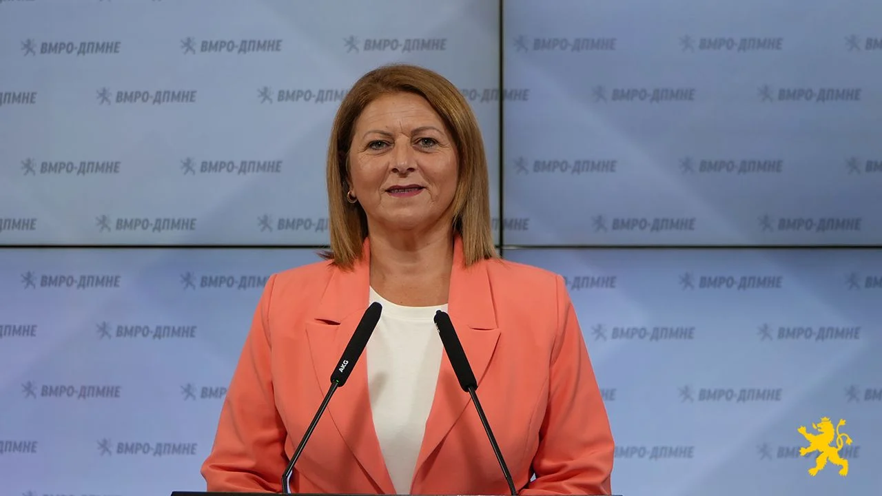 (Видео) Петкоска: Македонските аеродроми најбрзорастечки во регионот, за седум месеци 2,4 милиони патници на аеродромите во Скопје и Охрид