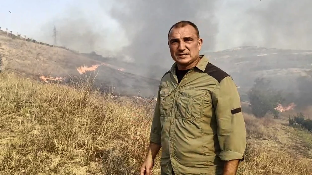 (Видео) Пожарот излезе надвор од кавадаречката депонија, ситуацијата е доста алармантна, изјави Ангелов