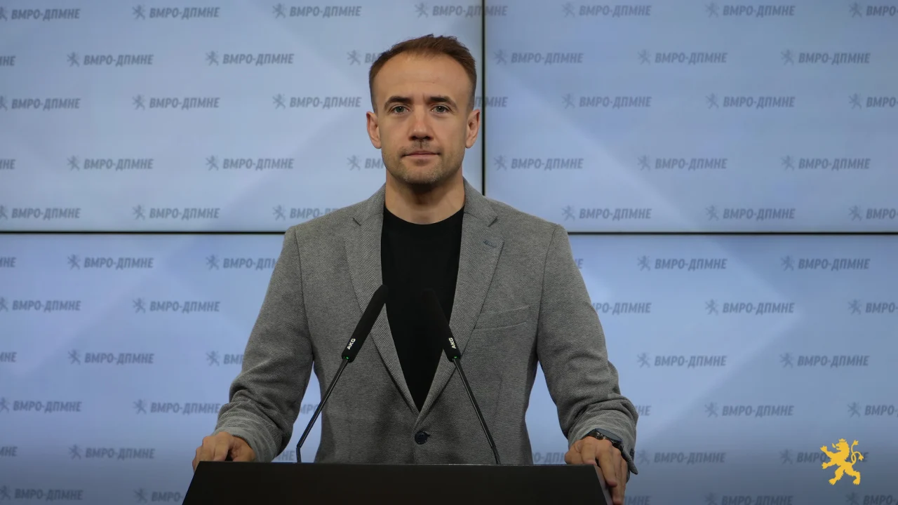 (Видео) Стојаноски: Школски прибор намален за 10% на големо, за 15% на мало, јасно означени цени и заштита на семејниот буџет
