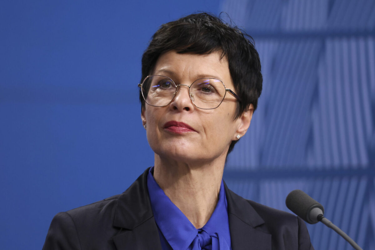 Кос: „Не смееме да прифаќаме тројански коњи“; ЕУ ги менува правилата за проширување