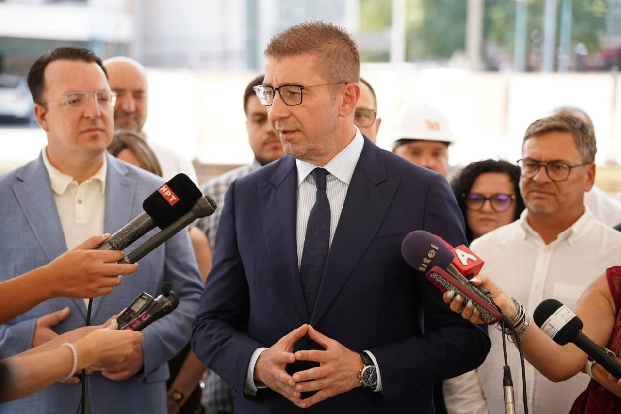 Мицкоски за одлуката на Абази: 14 луѓе живи гореа во модуларната болница во Тетово, а обвинителството не утврди одговорност