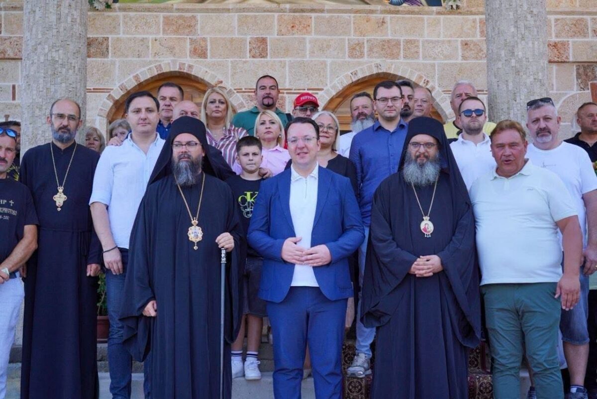 Николоски: Македонскиот народ отсекогаш градел Божји храмови – нека се множат ваквите благородни дела