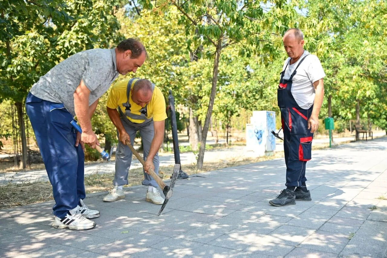 Се уредува пешачката зона долж целиот кеј на Вардар, објави Ѓорѓиевски