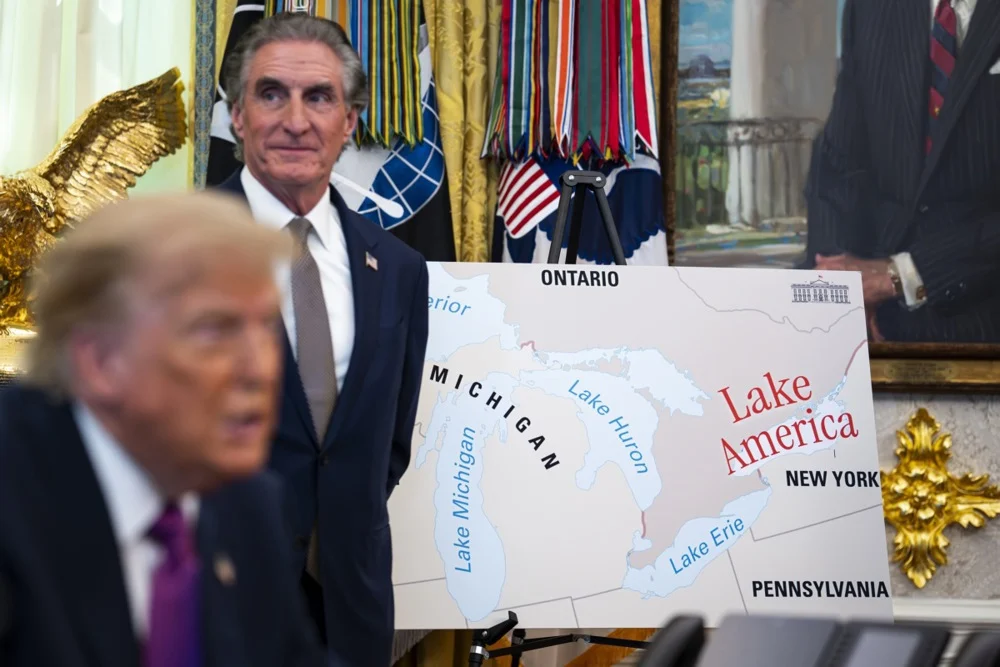 Трамп побара од „Епл“ да го смени името на езерото Онтарио на мапите