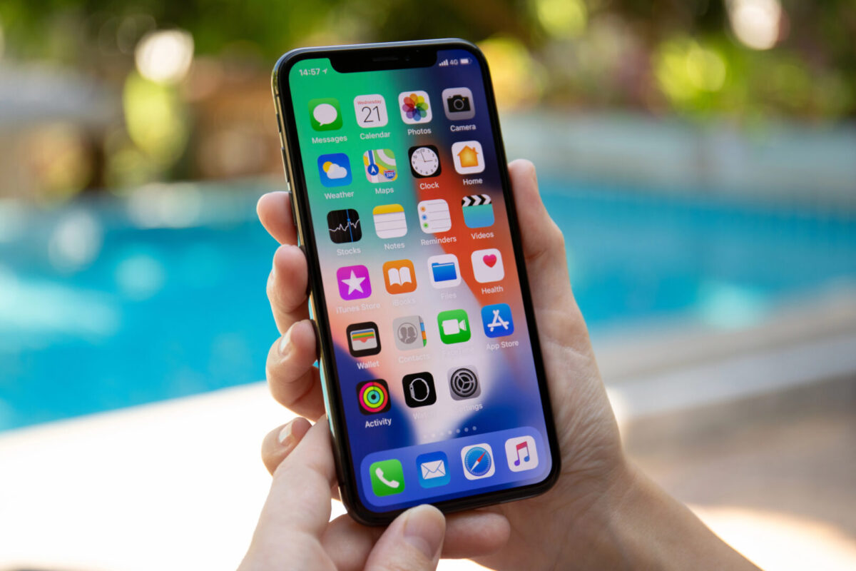 Уште еден iPhone на „црната листа“, дали го поседувате?