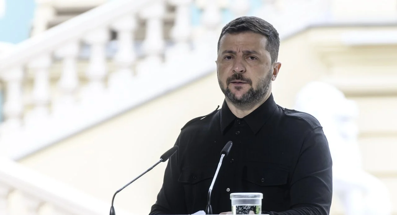 Зеленски: Русија двапати се обиде со дронови да го нападне мојот авион