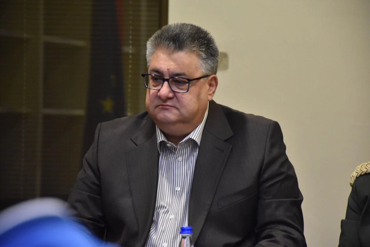Министерството за јавна администрација го промовираше Практичниот водич за комуникација и обезбедување услуги за лицата со оштетен слух