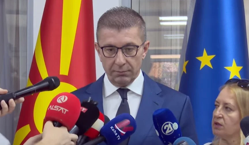 СДСМ: Мицкоски баш арамија