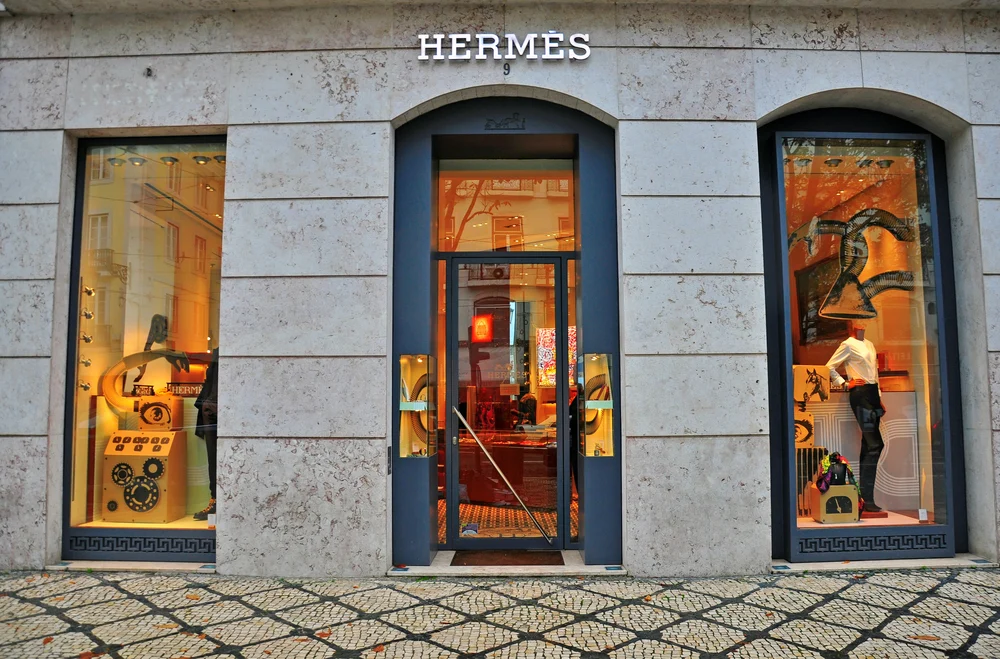 Hermès стравува од нови грабежи за време на протестите во Франција