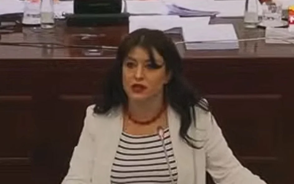 (Видео) Мојсоска: ДПМНЕ им брои залаци на студентите, а милион евра троши за владини настани