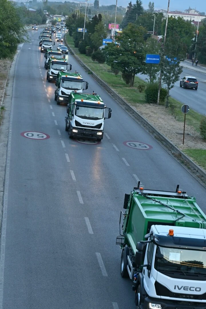 До крајот на неделава пристигнува првата испорака од вкупно 3.300 нови контејнери; Ѓорѓиевски се пофали: Испишуваме ново поглавје во јавната хигиена