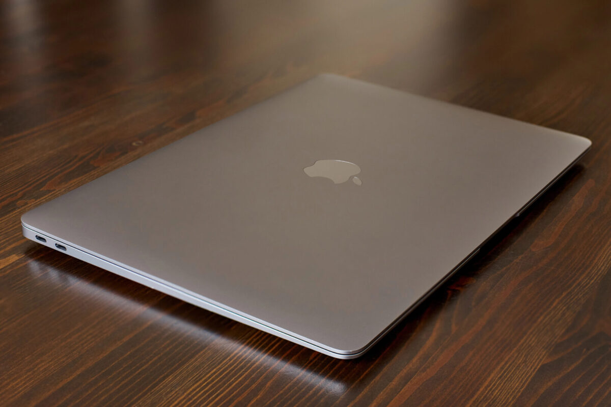 Доаѓа MacBook со екран на допир: Apple подготвува нов спектакл