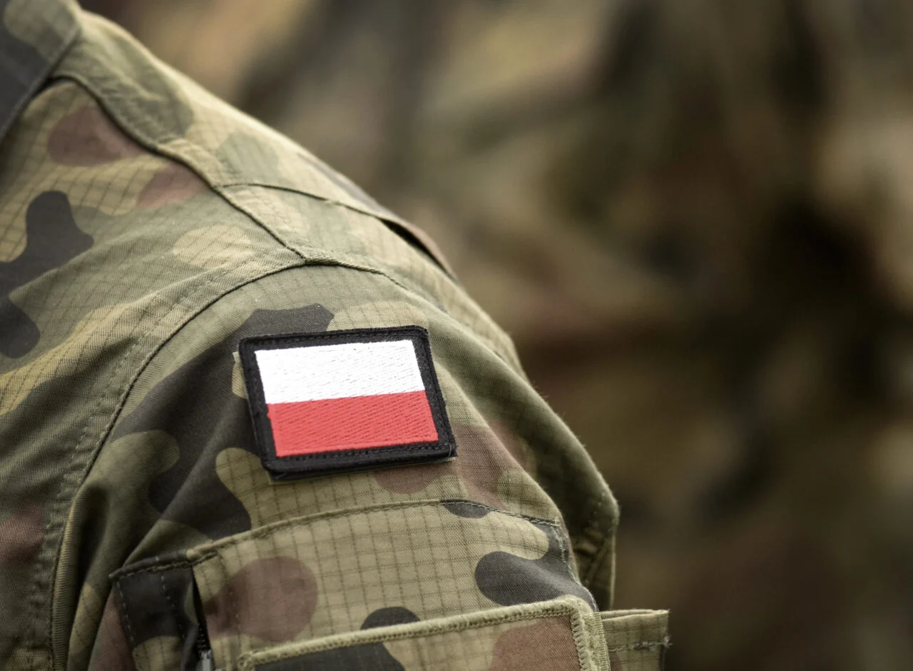 Изјавата на Хегсет ја разгневи Варшава: „Нека им го каже тоа на семејствата на 44-цата загинати војници“