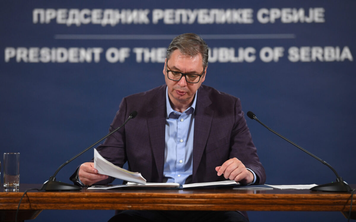 Подемот и падот на Александар Вучиќ