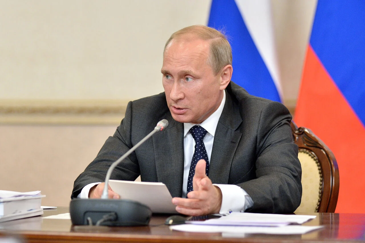 Путин час и половина им „држеше предавање“ за историја на лидерите на Финска и Норвешка